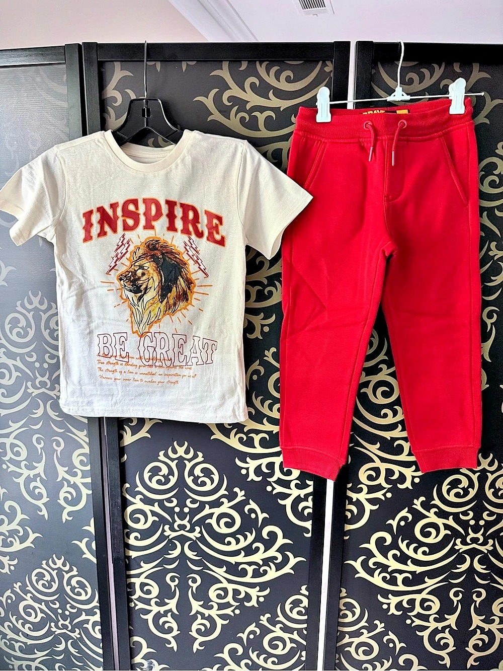 Brave Youth Inspire Be Great Lion Graphic Tee and Jogger Set Jogger Set Red